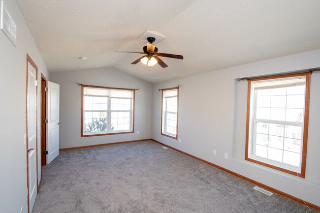 Building Photo - 15119 Fanning Dr N