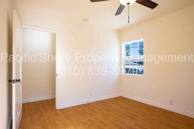 Building Photo - 14220 Gilmore St