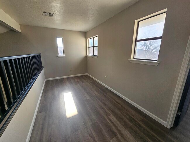Building Photo - 7011 Stradford Ave