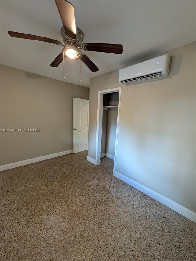 Building Photo - 1029 SW 22nd St