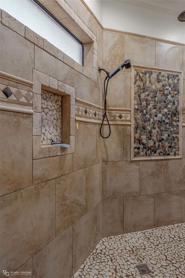 Building Photo - Rental Property in Benton