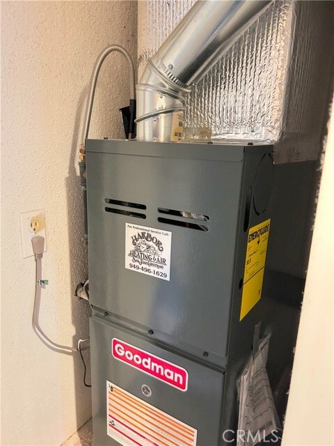 Building Photo - 33932 El Encanto Ave