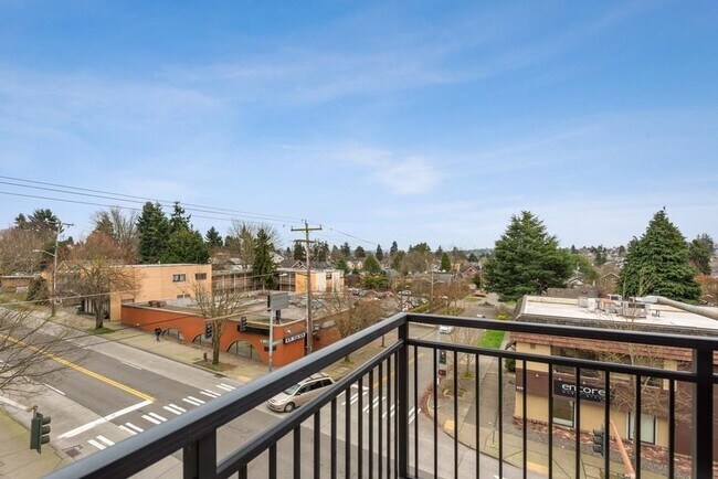 Building Photo - 2 bedroom in Seattle WA 98103