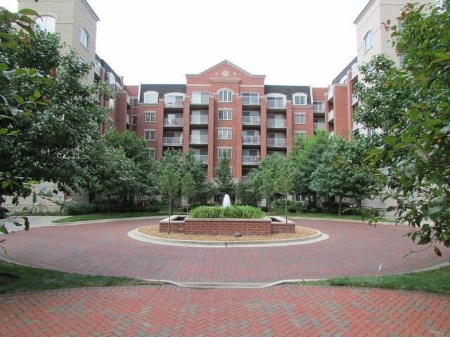 Building Photo - 4833 N Olcott Ave