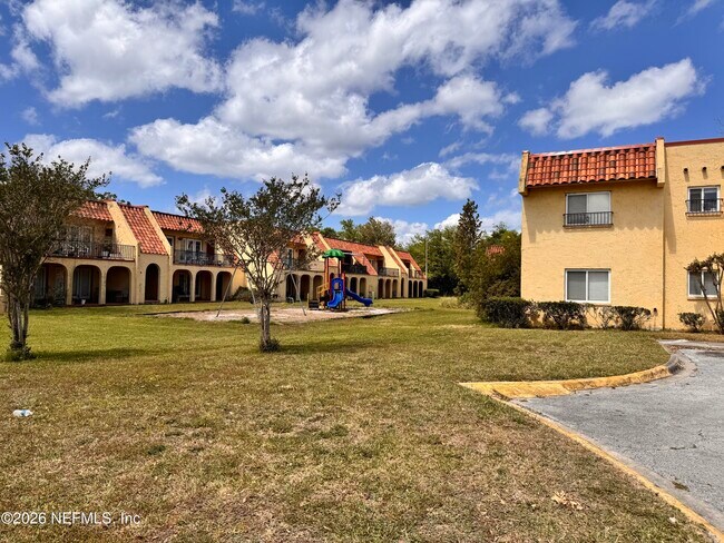 Building Photo - 3916 Corrida Ct