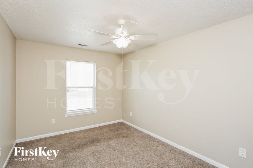 Building Photo - 5971 Liverpool Ln