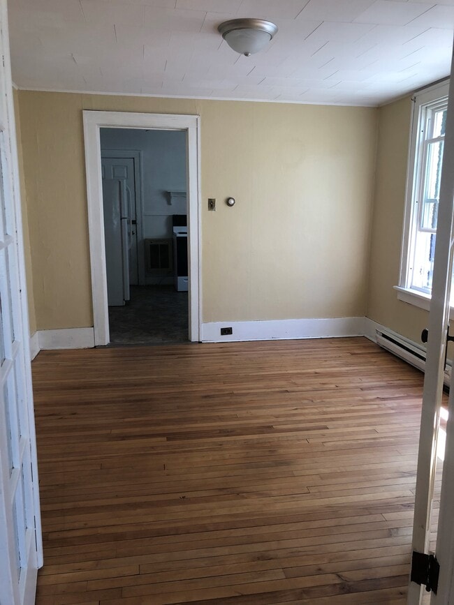 Building Photo - 15 LLC-54 Sailly Avenue