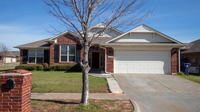 Building Photo - 13049 SW 5th St