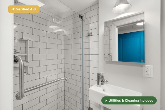 Building Photo - Furnished Private Bedroom in North End