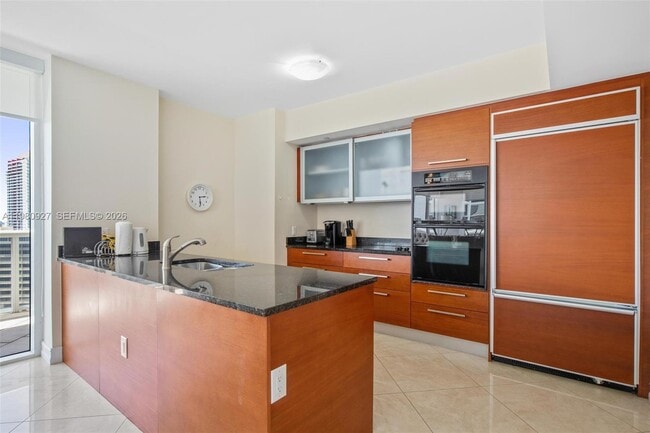 Building Photo - 1830 S Ocean Dr