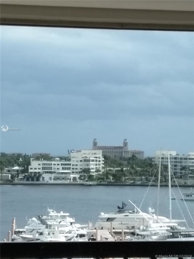 Building Photo - 400 N Flagler Dr
