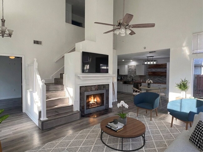 Building Photo - Cimarron 4 Bedroom Home Less Than 5 Minute Walk To The Park