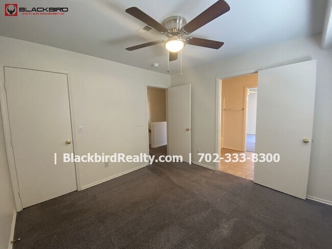 Building Photo - 5001 Starfinder Avenue
