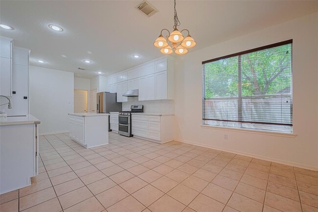 Building Photo - 3630 Shady Grove Dr