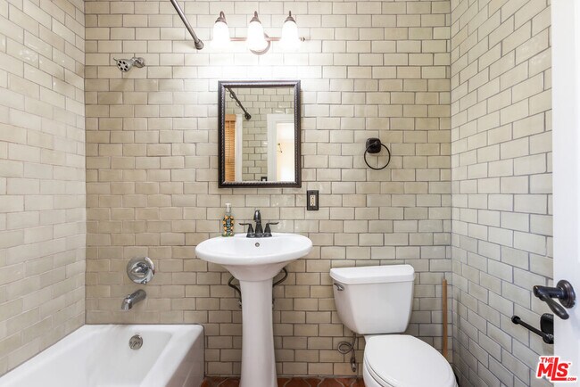 Building Photo - 1974 Preuss Rd