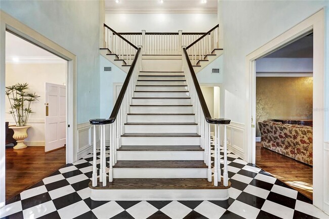 Building Photo - 6220 Bayshore Blvd