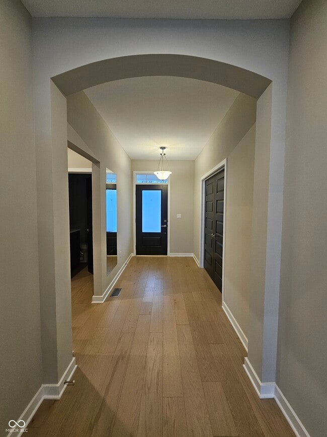 Building Photo - 228 Oakhurst Wy