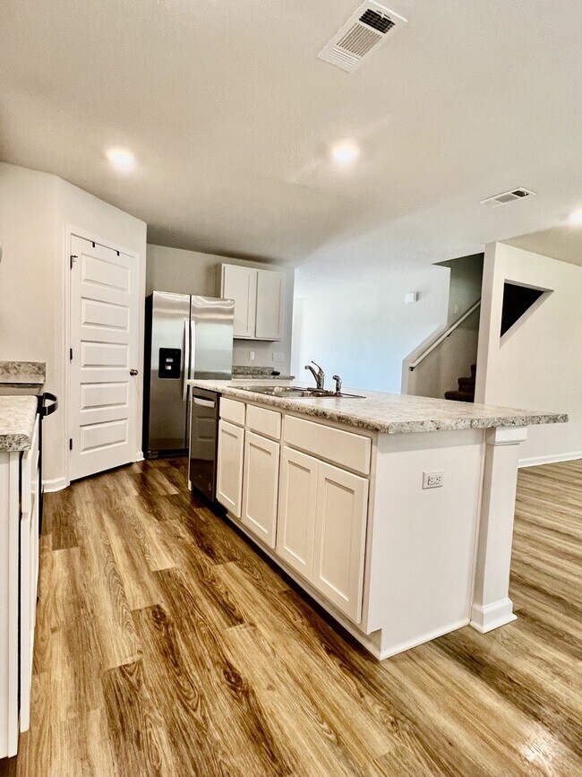 Building Photo - 3059 Heritage Plantation Blvd