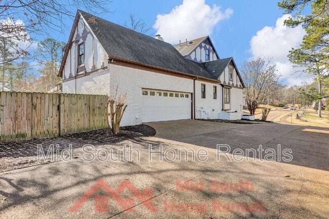 Building Photo - 2654 Fox Creek Dr