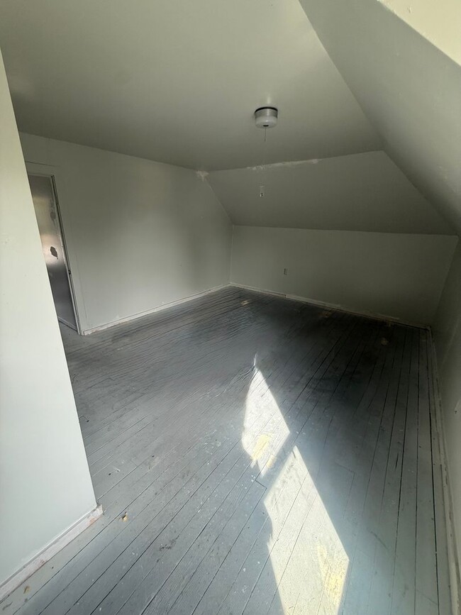 Building Photo - CKJ01