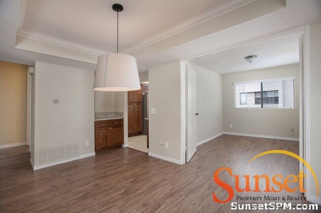 Building Photo - 4010 Mahaila Ave