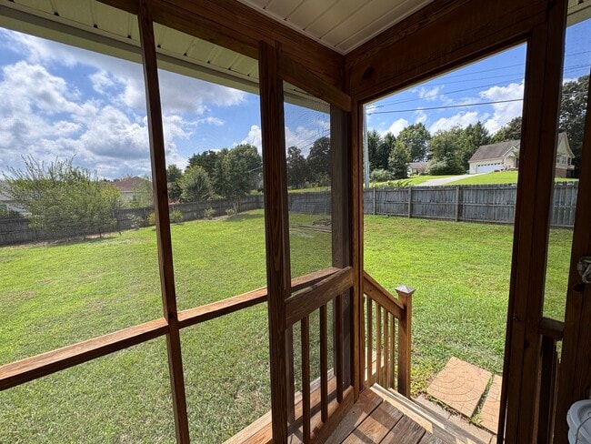 Building Photo - 5708 Sunburst Ct