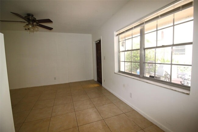 Building Photo - 4649 Bougainvilla Dr
