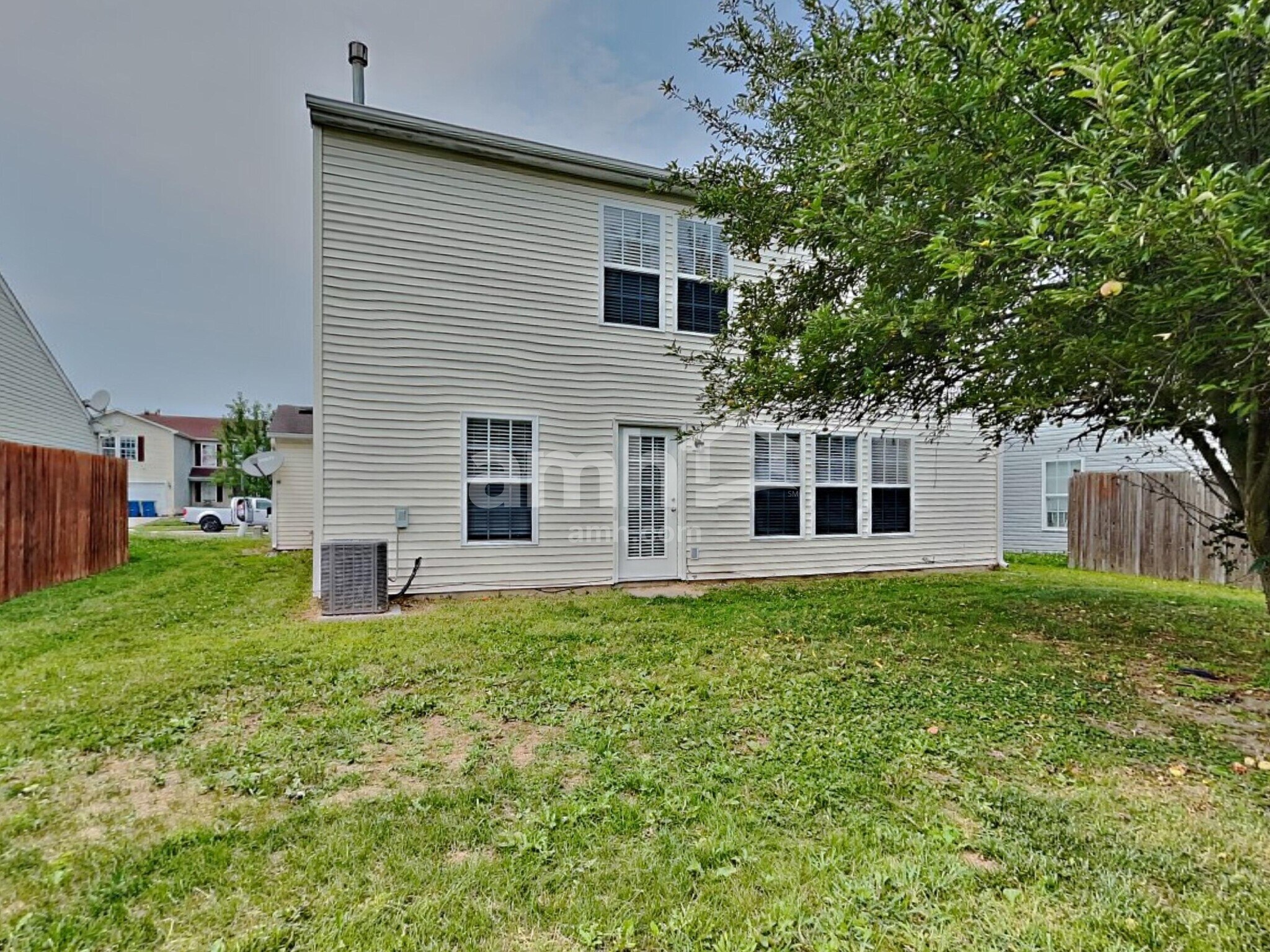 Building Photo - 10325 Carrington Way