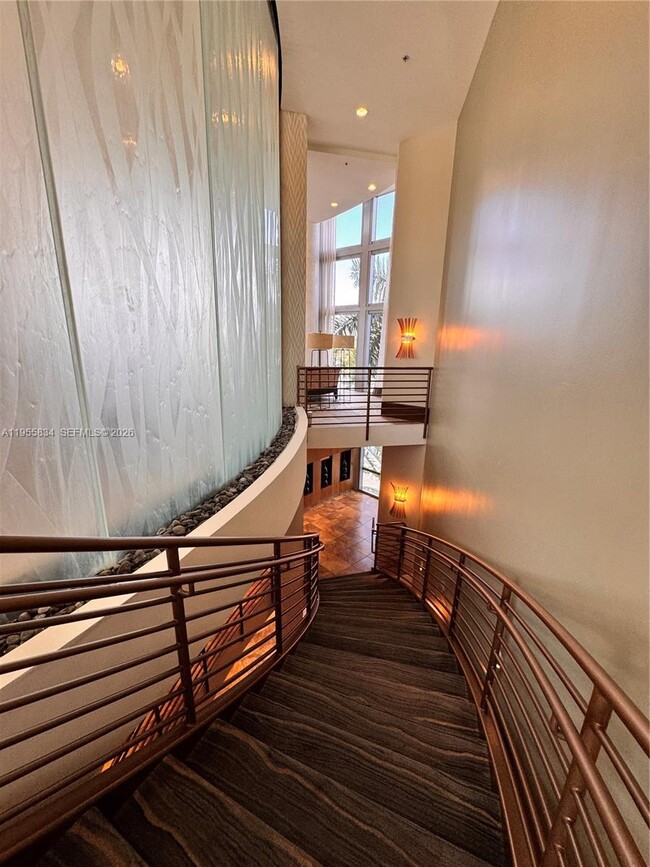 Building Photo - 2641 N Flamingo Rd