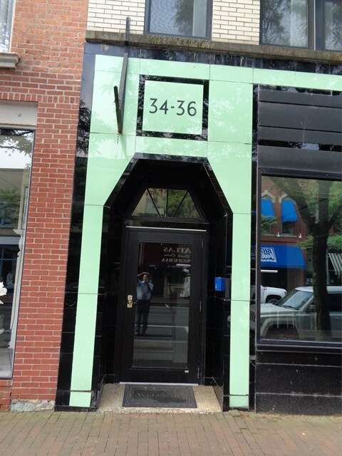 Building Photo - 34 E Market St