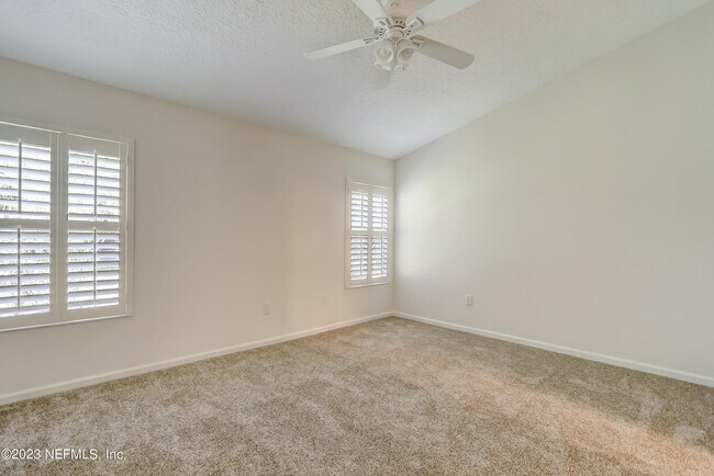 Building Photo - 608 Birchbark Trail