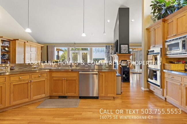 Building Photo - 16075 SE Winterborne Ct