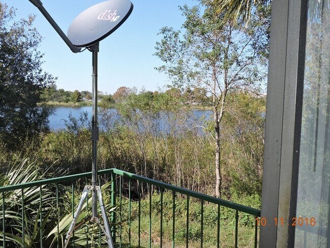 Building Photo - Spacious 1 Bed 1 Bath Condo for Rent