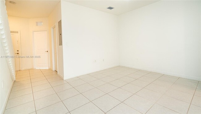 Building Photo - 13237 SW 286th Terrace