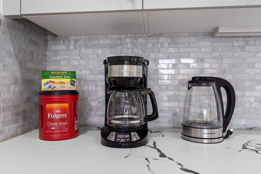 Building Photo - 2103 McGowen St