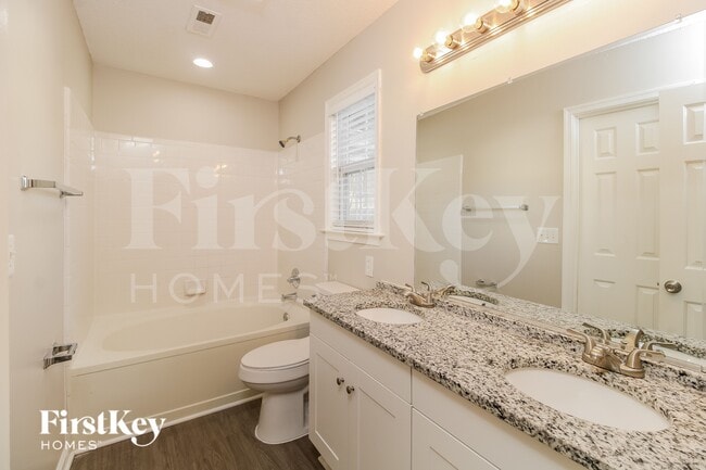 Building Photo - 4705 Meadowcroft Rd