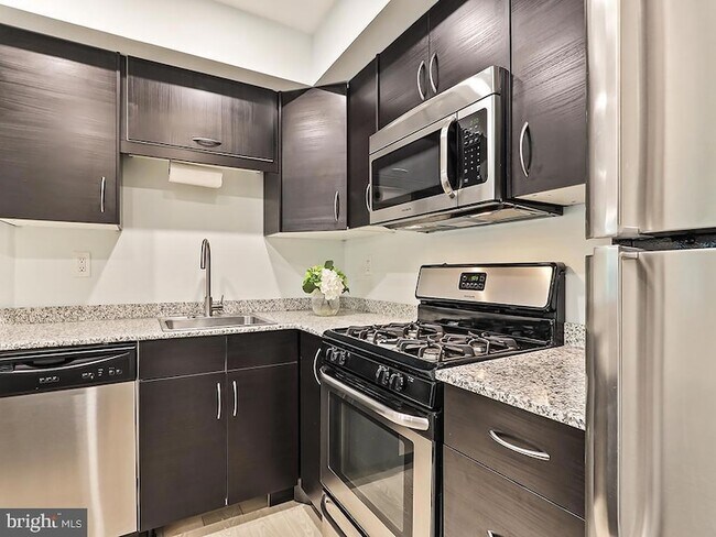 Building Photo - 107 Delamere Dr