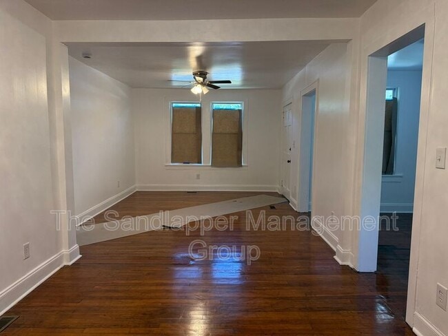 Building Photo - 2627 Madden Dr