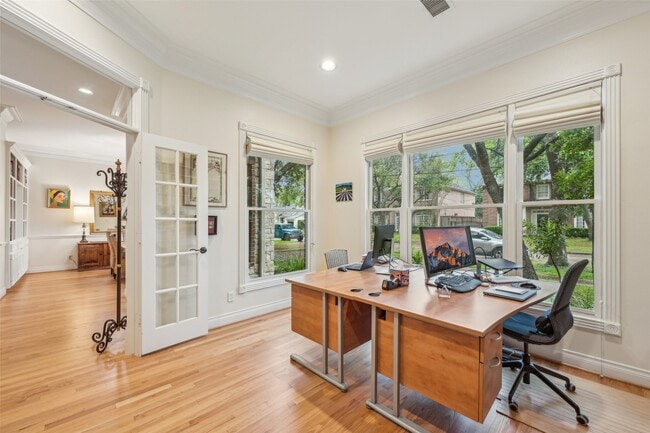 Building Photo - 4026 Villanova St