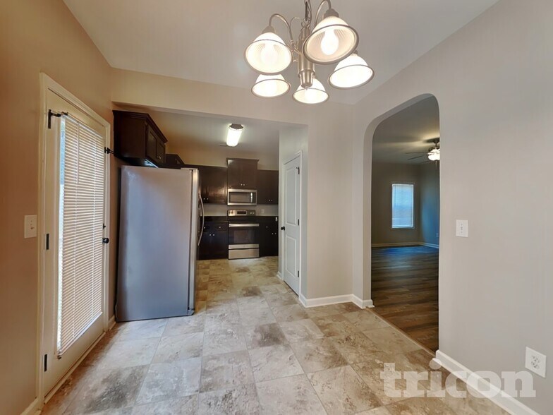 Building Photo - 125 Cypress Ct