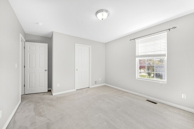 Building Photo - 1550 Cinnabar Dr
