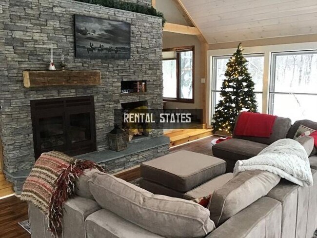 Building Photo - 4 bedroom in Killington VT 05751