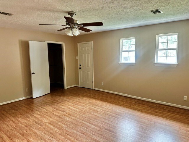 Building Photo - 30507 Quinn Rd