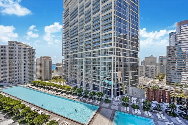 Building Photo - 465 Brickell Ave