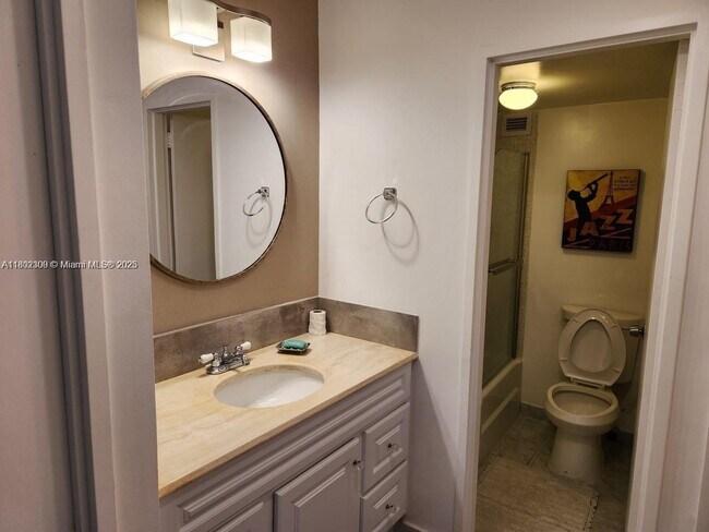Building Photo - 5700 Collins Ave