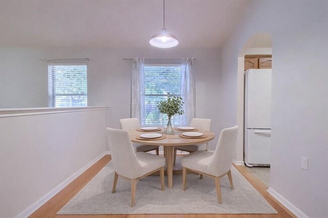 Building Photo - 1100 Emmitt Run