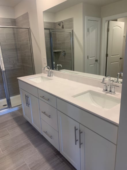 Building Photo - 204 Douglas Bend Rd