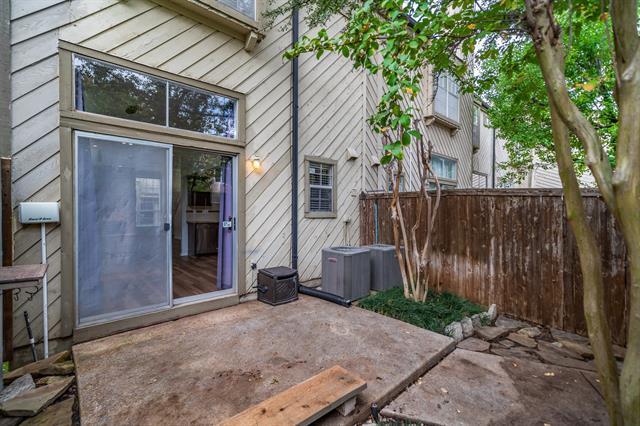 Building Photo - 2815 Welborn St