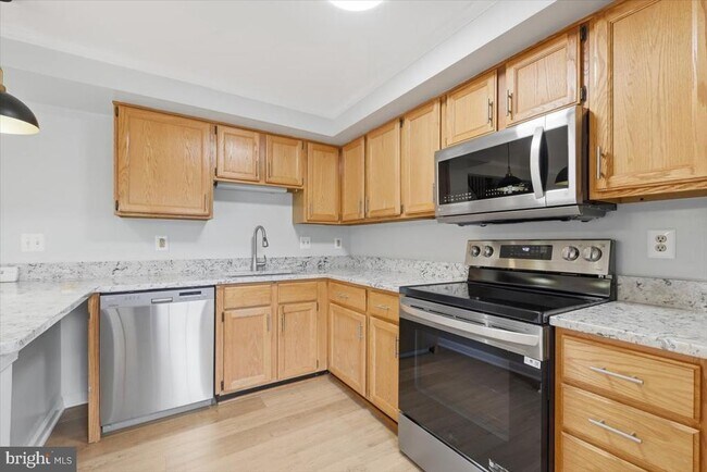 Building Photo - 5718 Croatan Ct