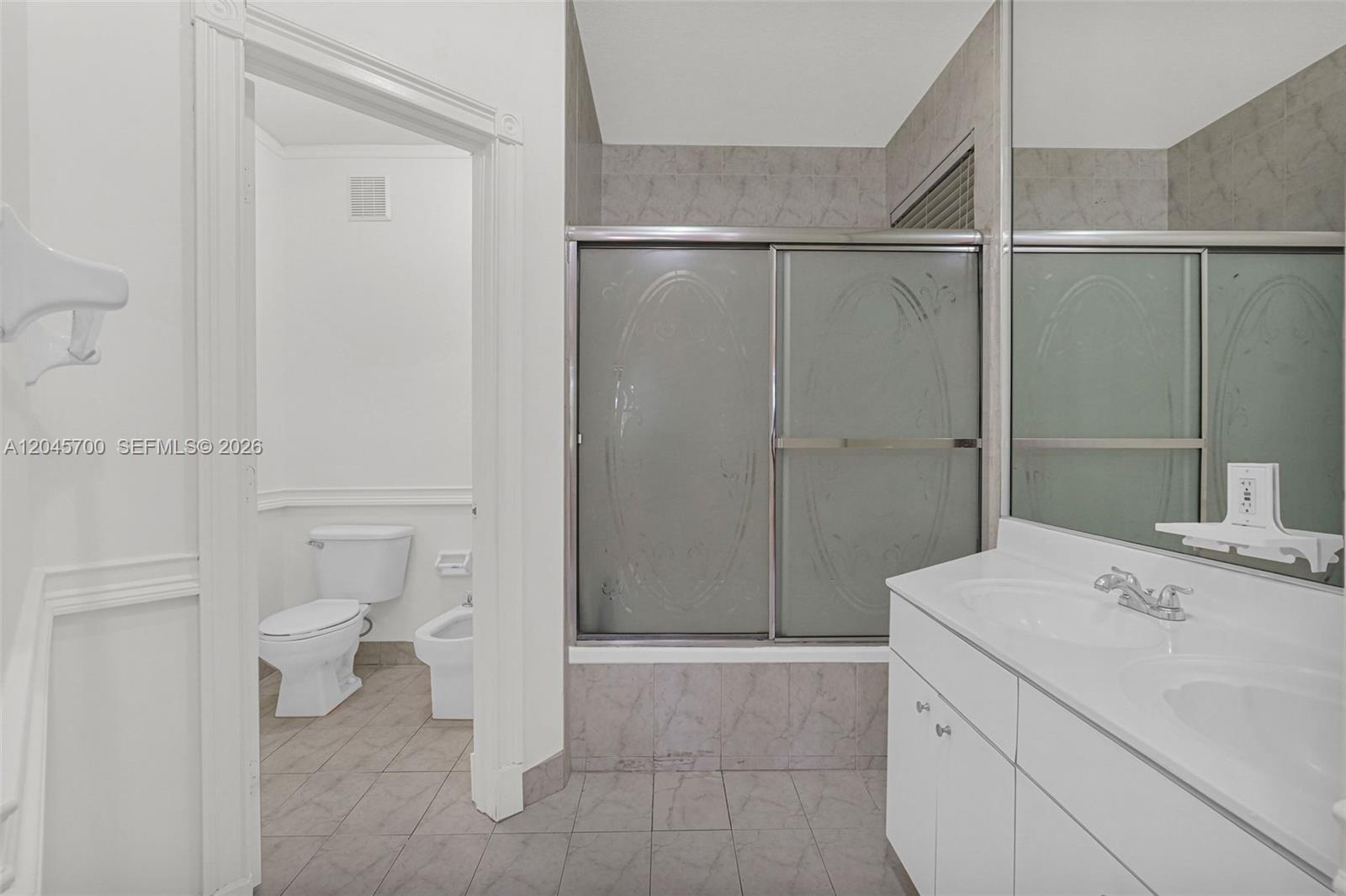 Building Photo - 8853 SW 108th Pl